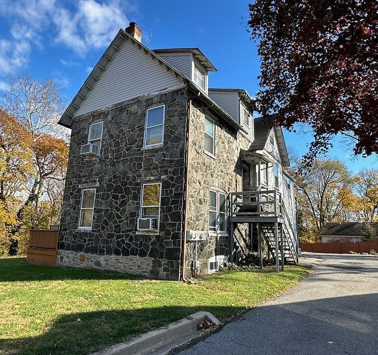 Side of house and driveway