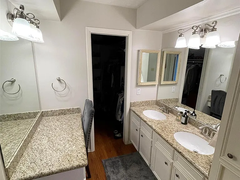 4523 Acacia St — Photo 10