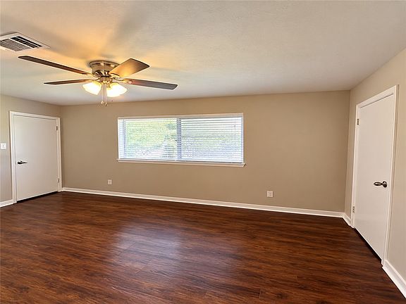 4th image of 800 Concho Pl