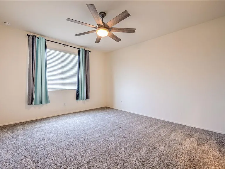 11328 S Weismann Dr — Photo 14