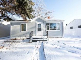 508 19th St NW, Minot, ND 58703