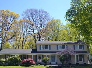 71 Sugar Maple Dr, Rochester, NY 14615