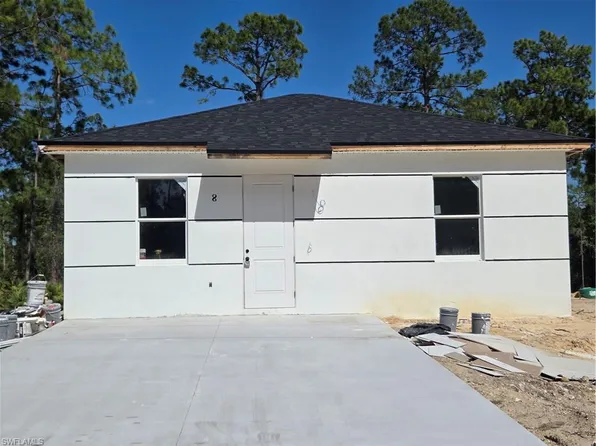 8 Fitch AVE, LEHIGH ACRES, FL 33936
