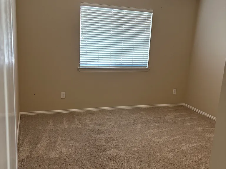 Bedroom #2: New Ceiling Fan installed. 11'x13.5'