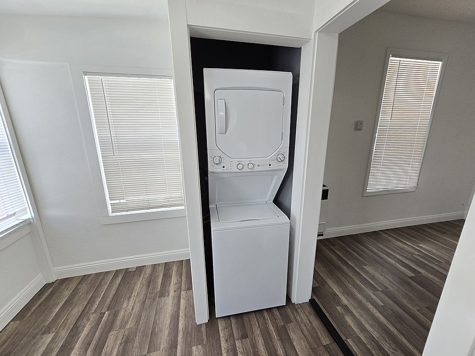 Stacked Washer & Dryer