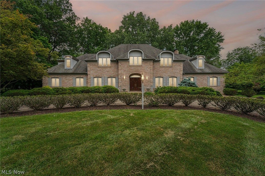 330 Overbrook Rd, Elyria, OH 44035 Zillow