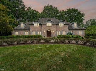 330 Overbrook Rd, Elyria, OH 44035