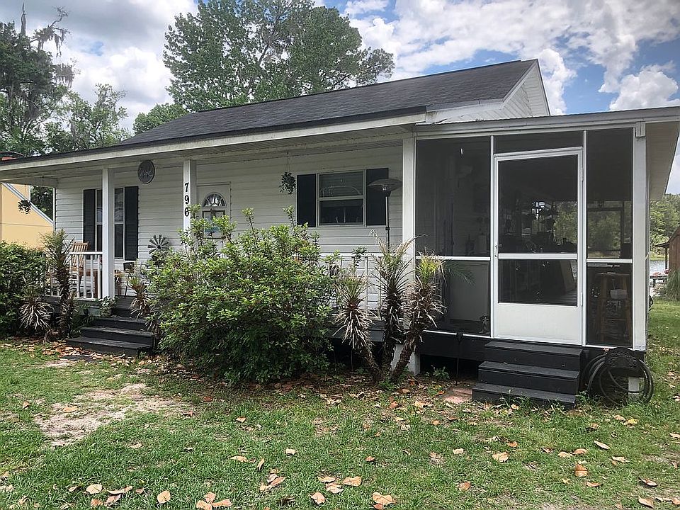 Front of house w6x34 porch