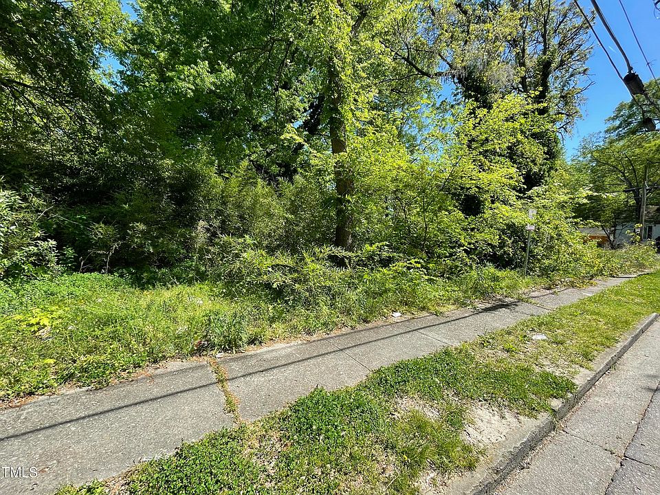 1st image of 403 Andrews Ave