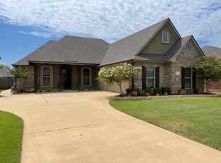 202 Roanoke Cir, Benton, LA 71006