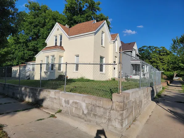 1820 Hillside Ave N, Minneapolis, MN 55411