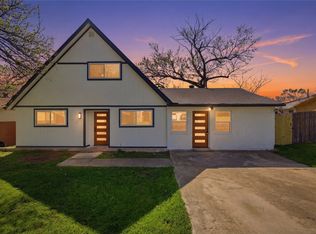 661 Oak Dr, Hurst, TX 76053