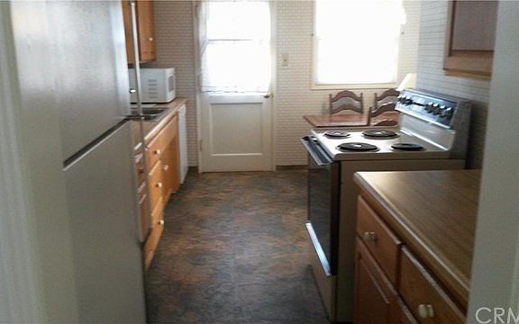 2nd image of 13635 Carnell St
