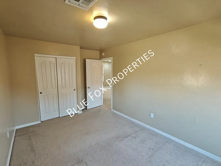 5874 N Dartwhite Dr — Photo 31