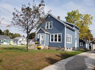 1023 N 21st St, Manitowoc, WI 54220