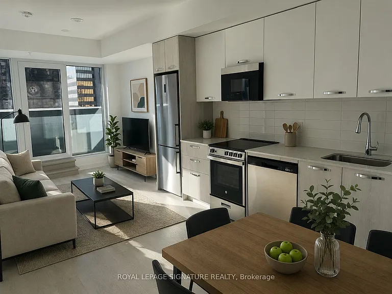 75 James St S #527 — Photo 8