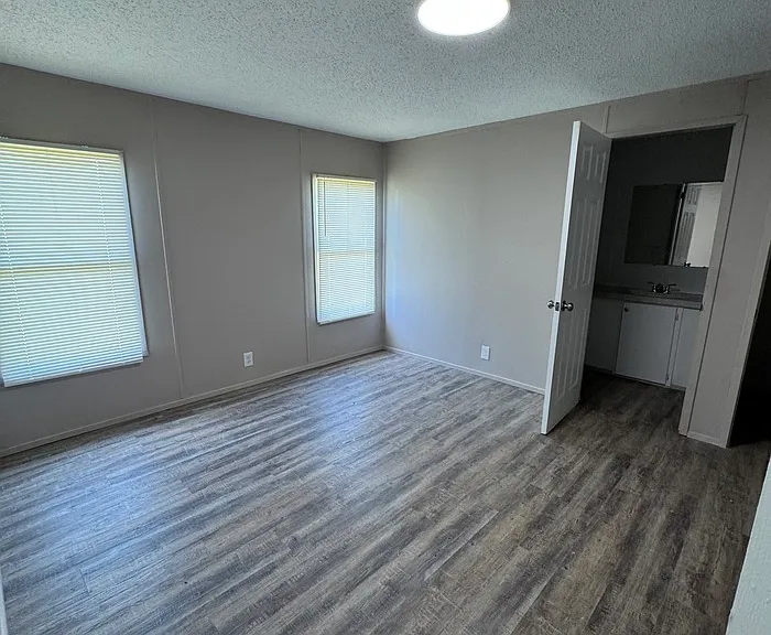 585 Old Branch Rd — Photo 9