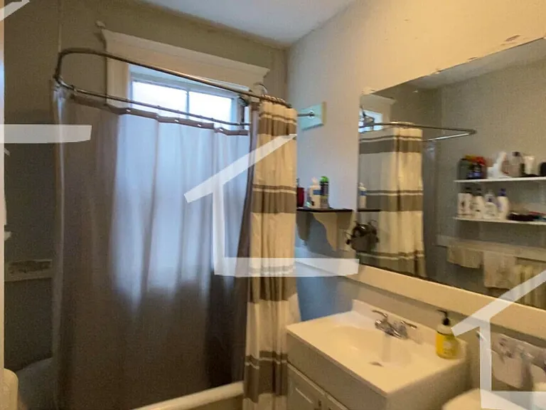 77 Easton St #23 — Photo 6