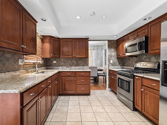 5th image of 18024 Marlin Ln