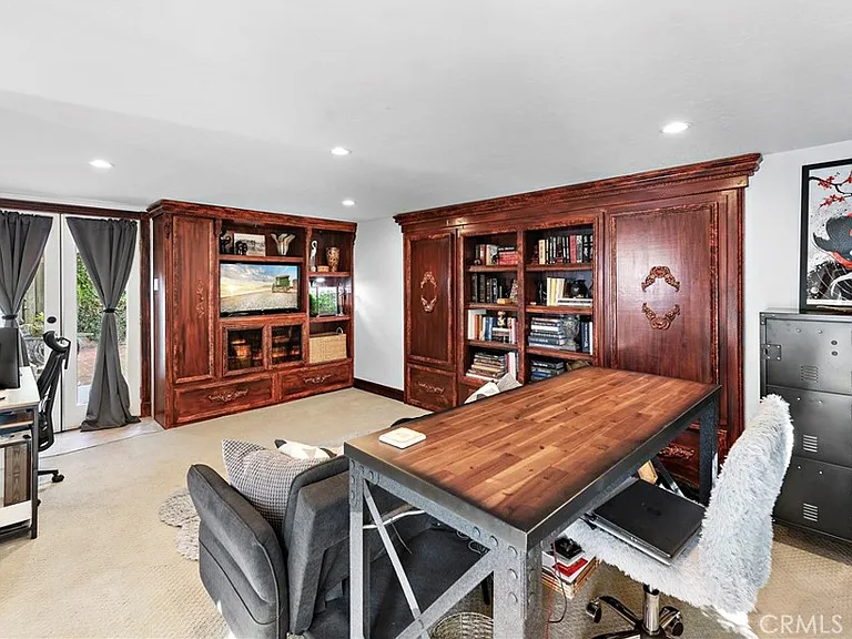 875 Coast View Dr — Photo 39