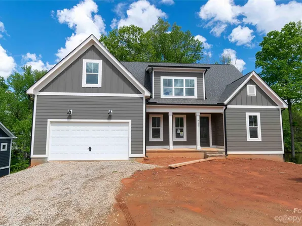 9105 Kristen Lake Ct, Charlotte, NC 28270