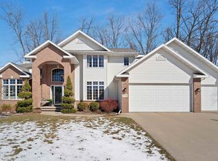 W5956 Moonflower Dr, APPLETON, WI 54915