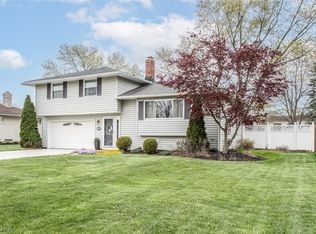 8498 Lincolnshire Blvd, Strongsville, OH 44149