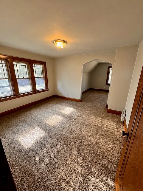 2229 Blake Avenue - 2 — Photo 3