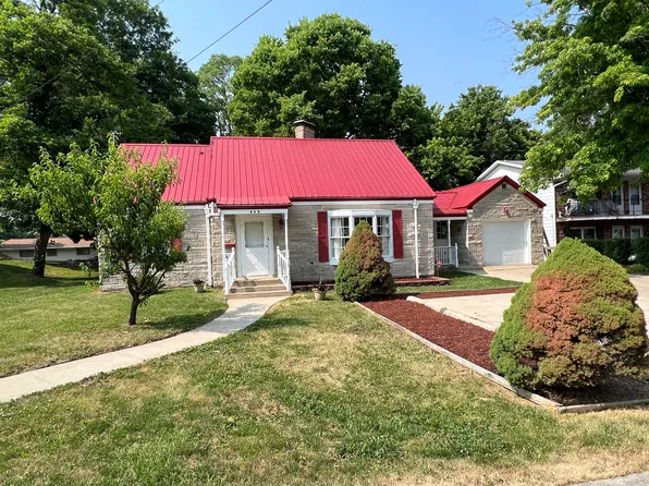 405 E Franklin St, Greencastle, IN 46135