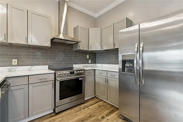 728 Lydia Ct — Photo 9