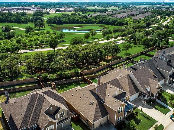 2nd image of 850 Mistletoe Dr