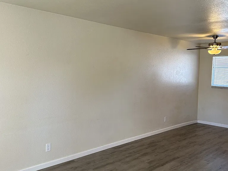 120 E Fairmont Ave #8 — Photo 23
