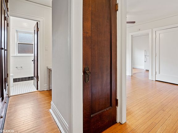 2nd image of 5248-56 N Glenwood Ave #L3