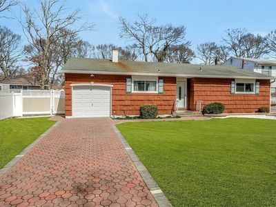 425 Fir Grove Rd, Ronkonkoma, NY, 11779