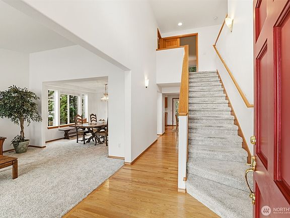 4th image of 32413 7th Avenue SW