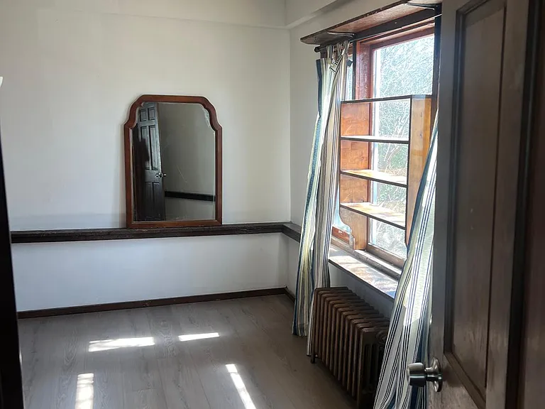 171 Franklin Ave #2 — Photo 3