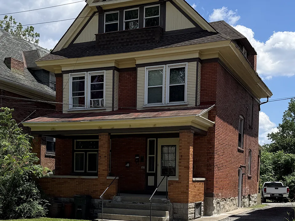 159 Kendall Ave #1