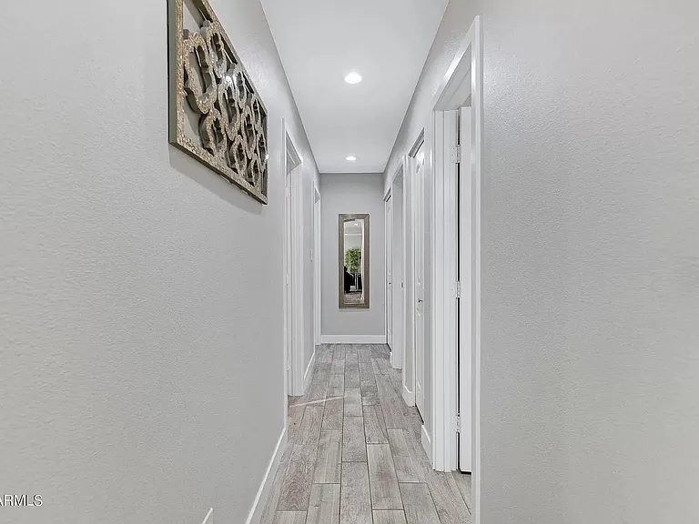 1834 E Alameda Dr — Photo 12