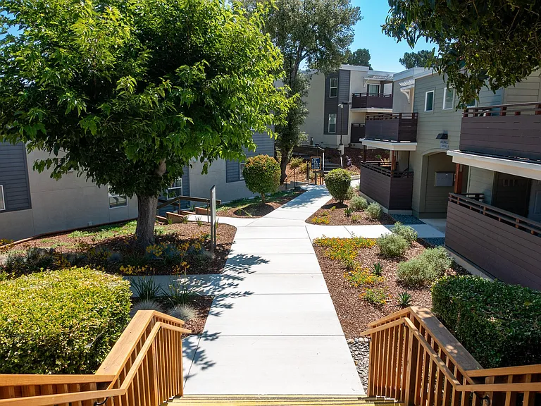 Main entry pathway