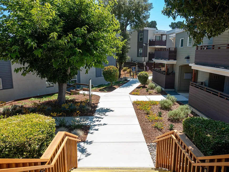 Main entry pathway