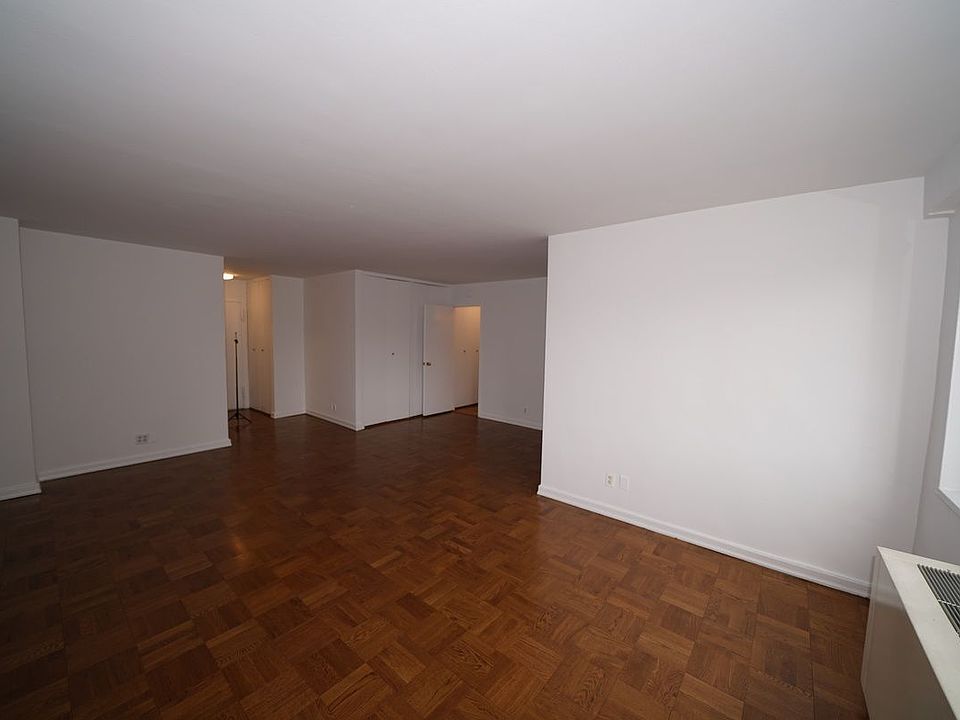 2nd image of 160 E 84th St APT 14A
