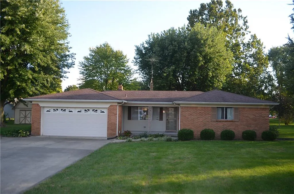 115 Rampart St photo 1
