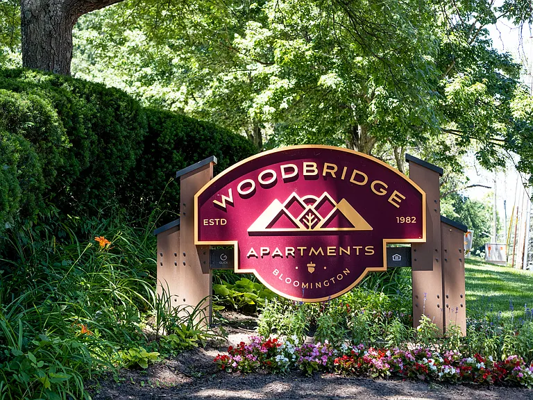 Welcome Home to Woodbridge Bloomington!