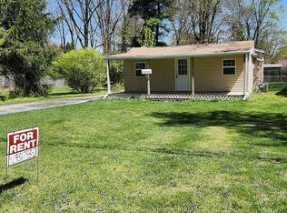 2320 Vaness Dr, Toledo, OH 43615