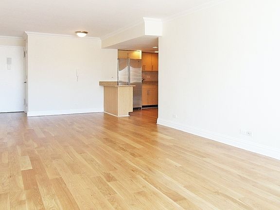 3rd image of 360 E 65th St APT 6E