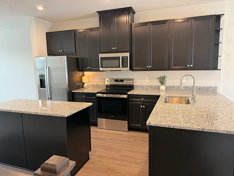 145 Spring Gate Ln — Photo 3