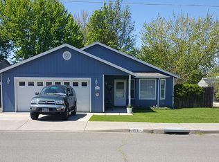 1031 N Keene Way Dr, Medford, OR 97504