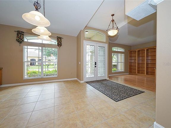 4th image of 8319 Golden Prairie Dr