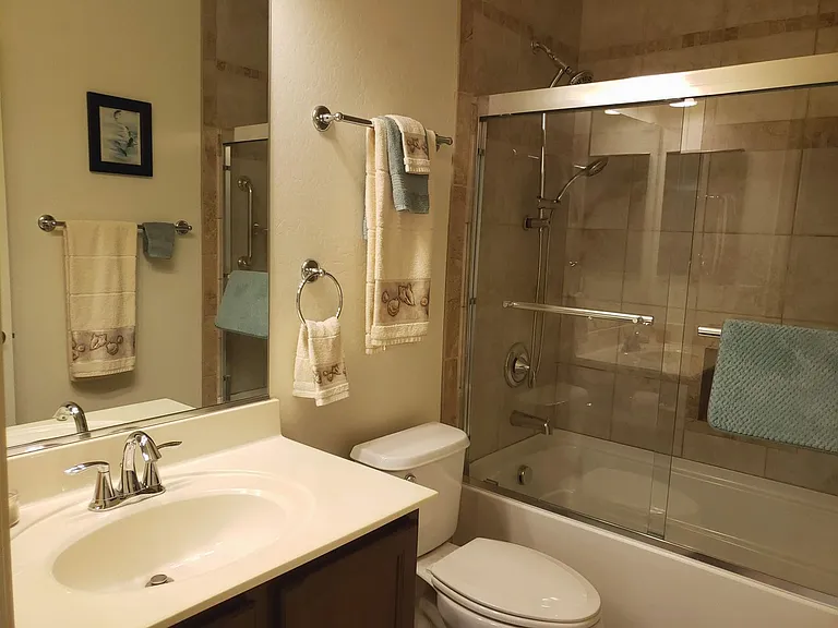 208 E Caribbean Dr — Photo 18