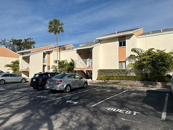 3rd image of 511 99th Ave N APT 203